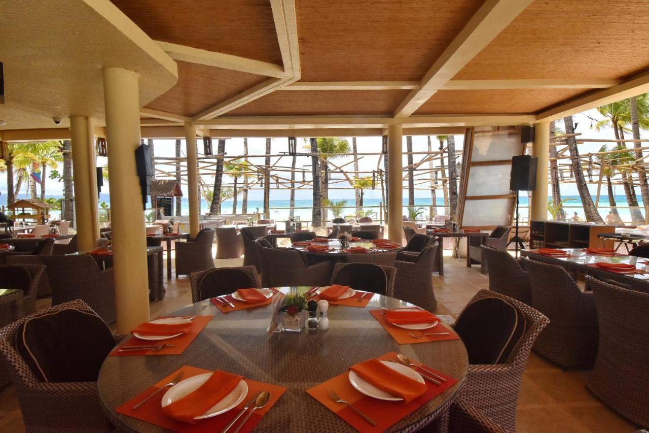 Ambassador In Paradise Balabag  Екстериор снимка The restaurant at the resort