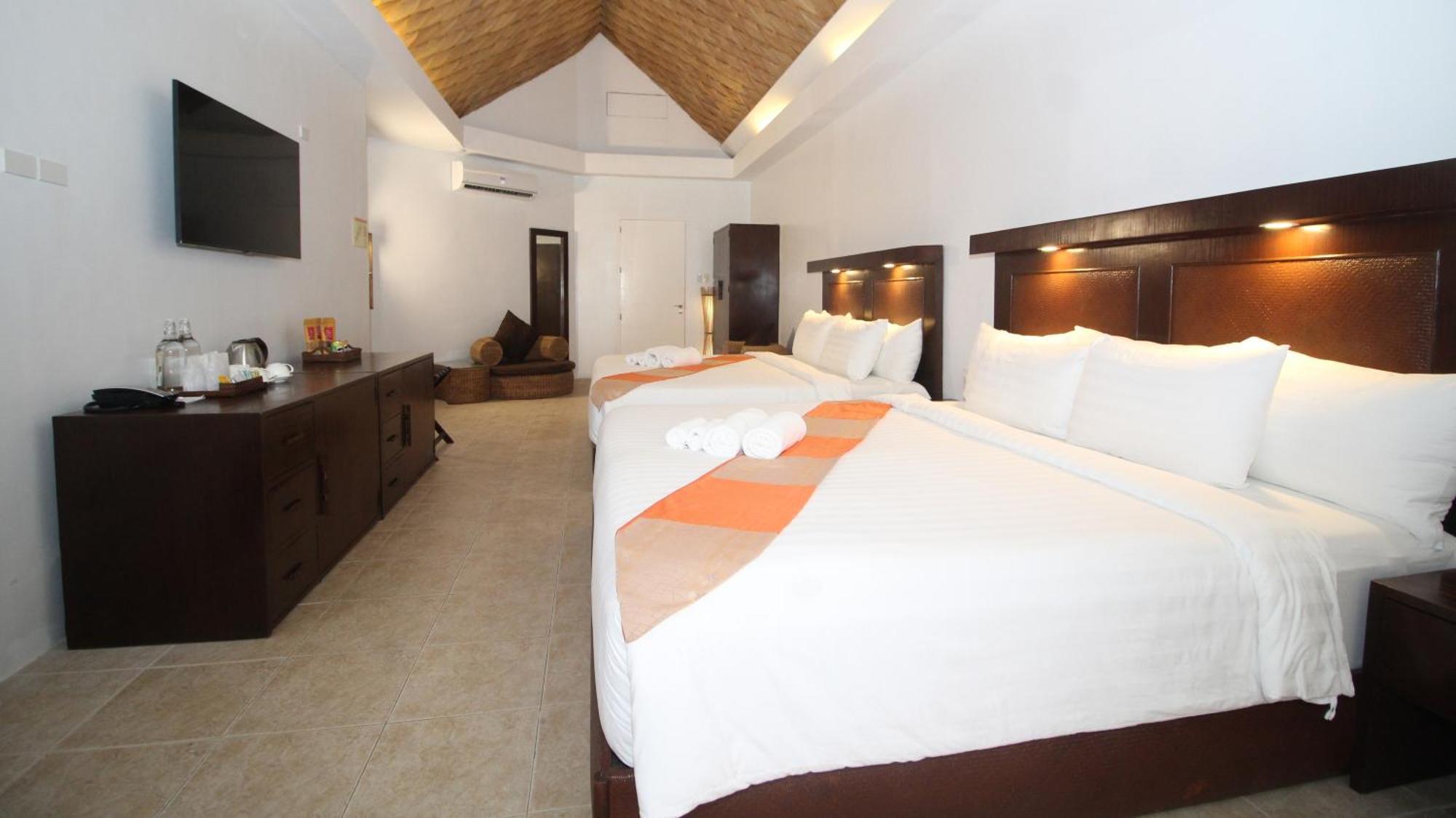 Ambassador In Paradise Balabag  Екстериор снимка Deluxe Room